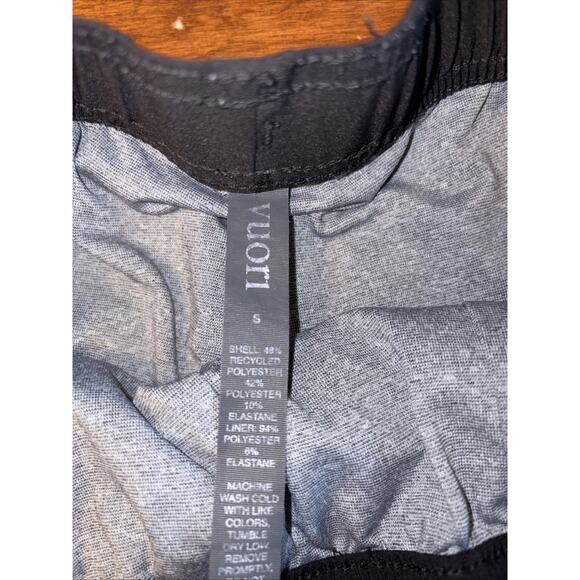 Vuori Kore Shorts Mens Small Black Lined Athletic Gym Stretch 9” Inseam - Picture 2 of 5